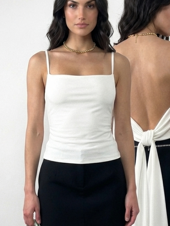 Top Alina – Top donna scollo quadrato con cut-out e laccio sul retro