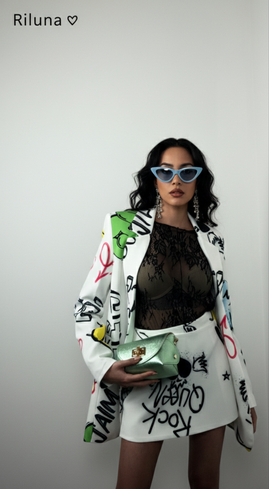 ABITO DONNA QUEEN ROCK